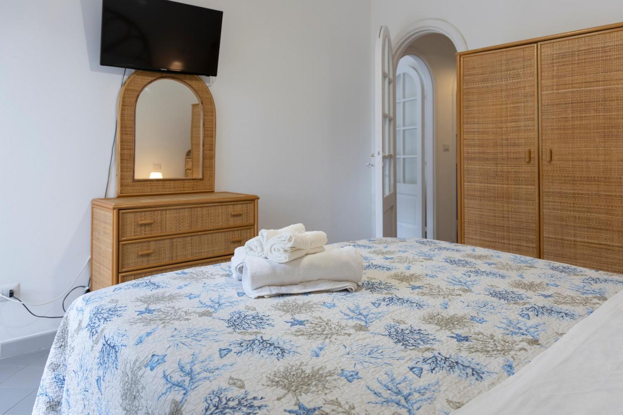 Casa Flavia Positano Center - 5 Minutes To Beach And 4 Air Conditioning מראה חיצוני תמונה